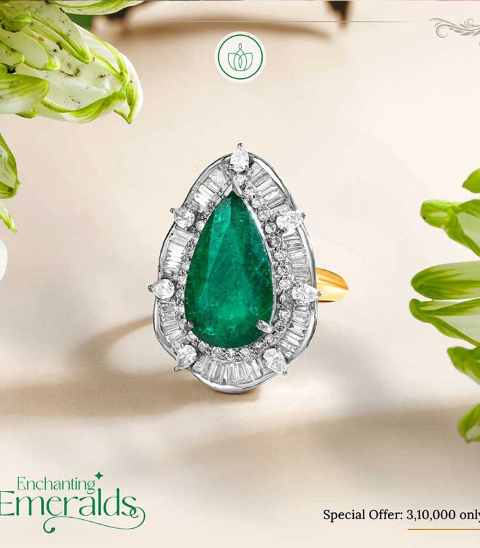 Emerald Royale Ring